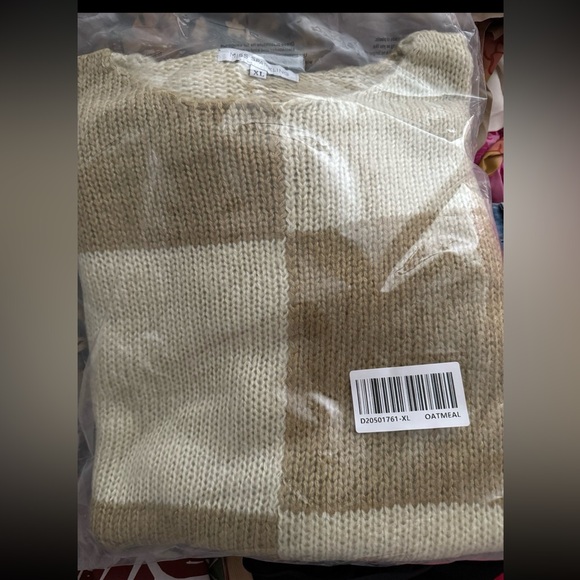 Checkered Crop Sweater NEW XL - Picture 2 of 2